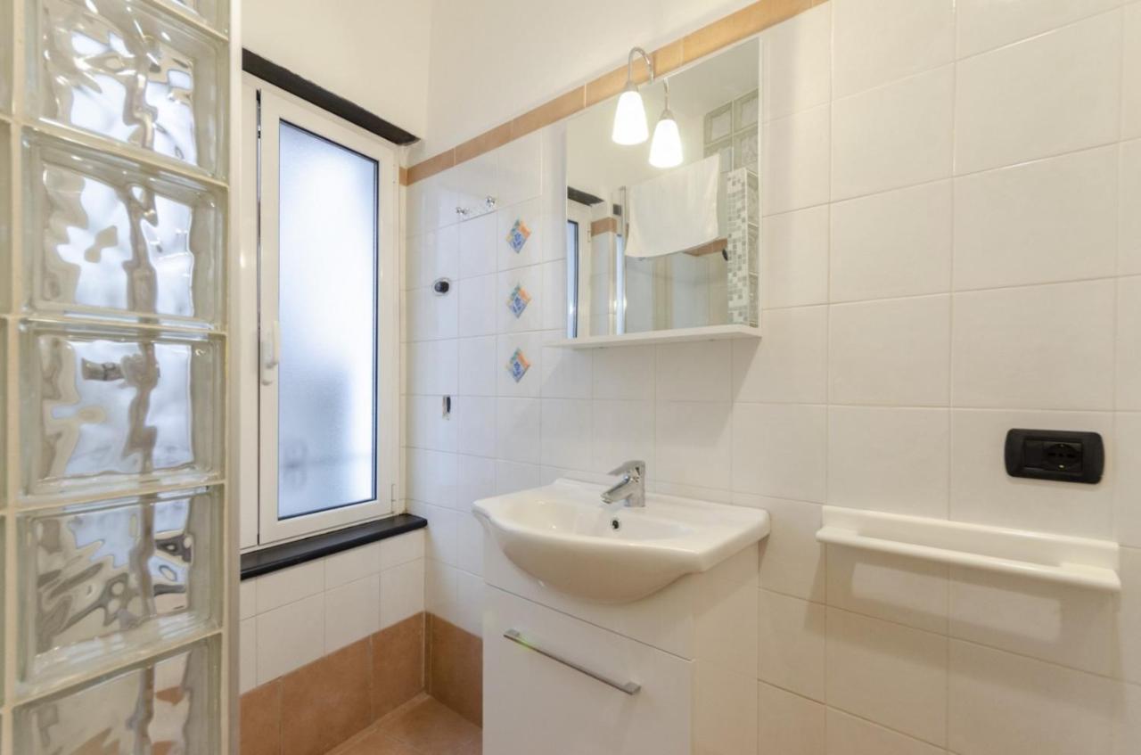Joivy Warm Family Flat For 9, Near Porto Antico Apartman Genova Kültér fotó