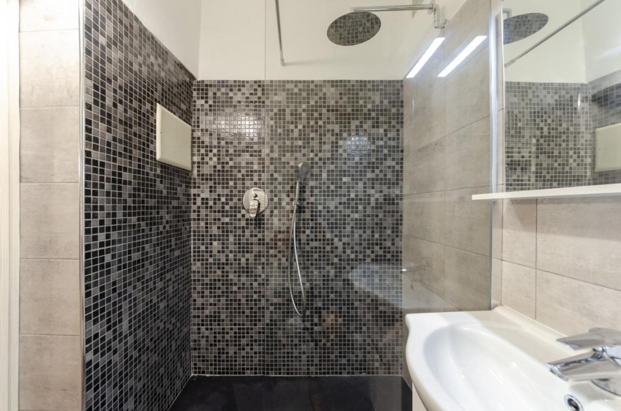 Joivy Warm Family Flat For 9, Near Porto Antico Apartman Genova Kültér fotó